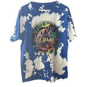 Urban Outfitters Def Leppard Hysteria Bleach/Tie‎ Dye Graphic Band Tee M  NWOT